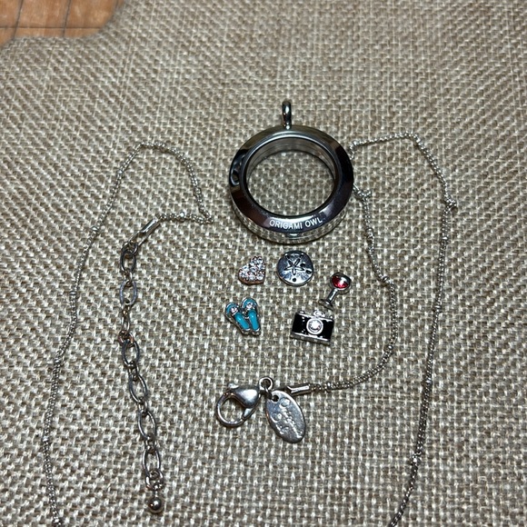 Origami Owl Silver Tone  Necklace 5 Floating Crystal Enamel Charms Locket 17.5”L - Picture 7 of 13